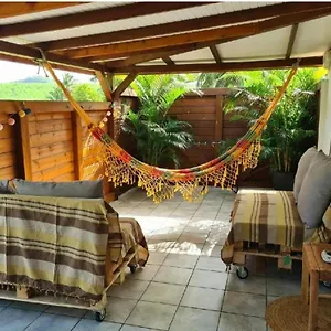 A L'ombre Du Goyavier Appartement